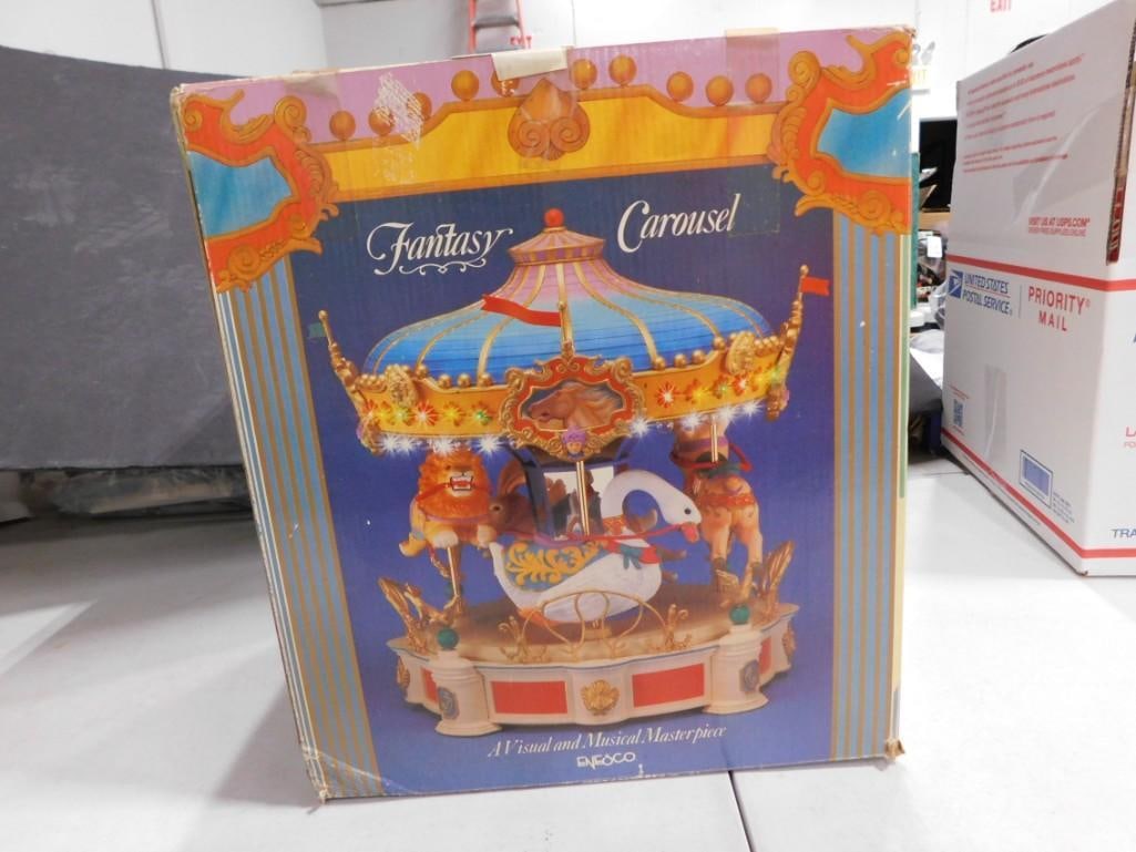 Enesco Musical Fantasy Carousel with original box (1 of 4)