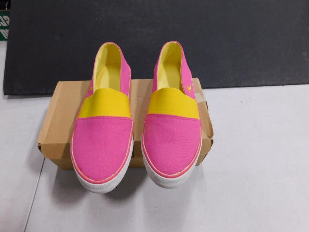 new in package Slip on shoes Size 9M (1 of 4)