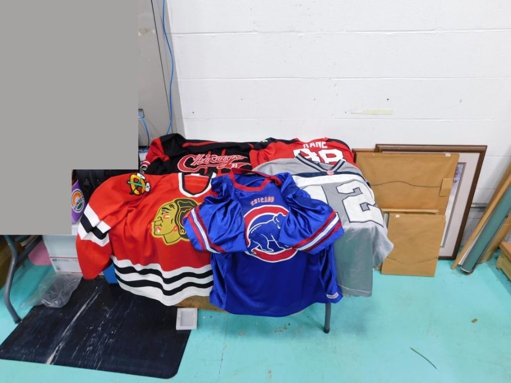 Lot of 7 sports jerseys including Patrick Kane Blackhawks, Chicago Cubs, etc. (1 of 6)