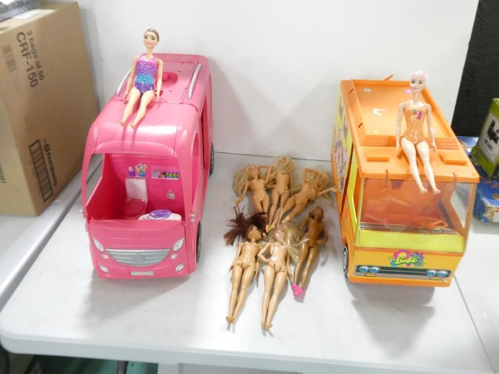 Lot of 2 Barbie RV Camper Vehicles and Fashion Dolls incl Barbie Dolls (1 of 4)
