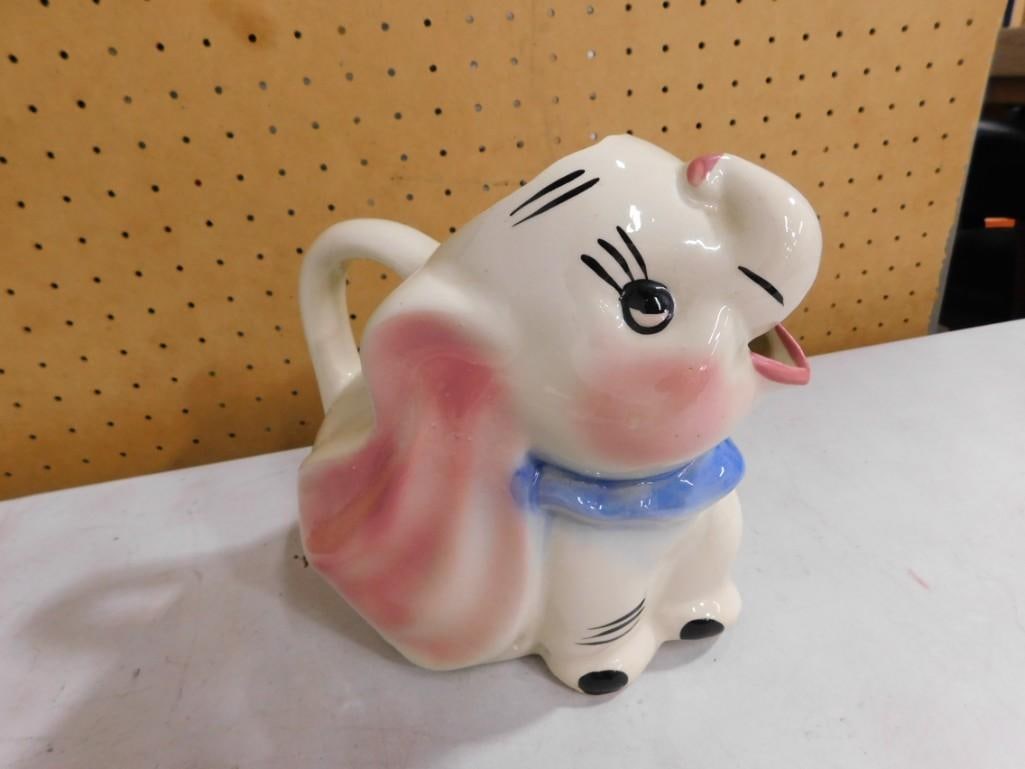 Vintage Walt Disney Dumbo Pitcher (1 of 4)