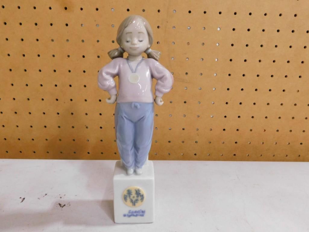 Retired Lladro 5872 Olympic Pride Figurine NO BOX: Retired Lladro 5872 Olympic Pride Figurine NO BOX