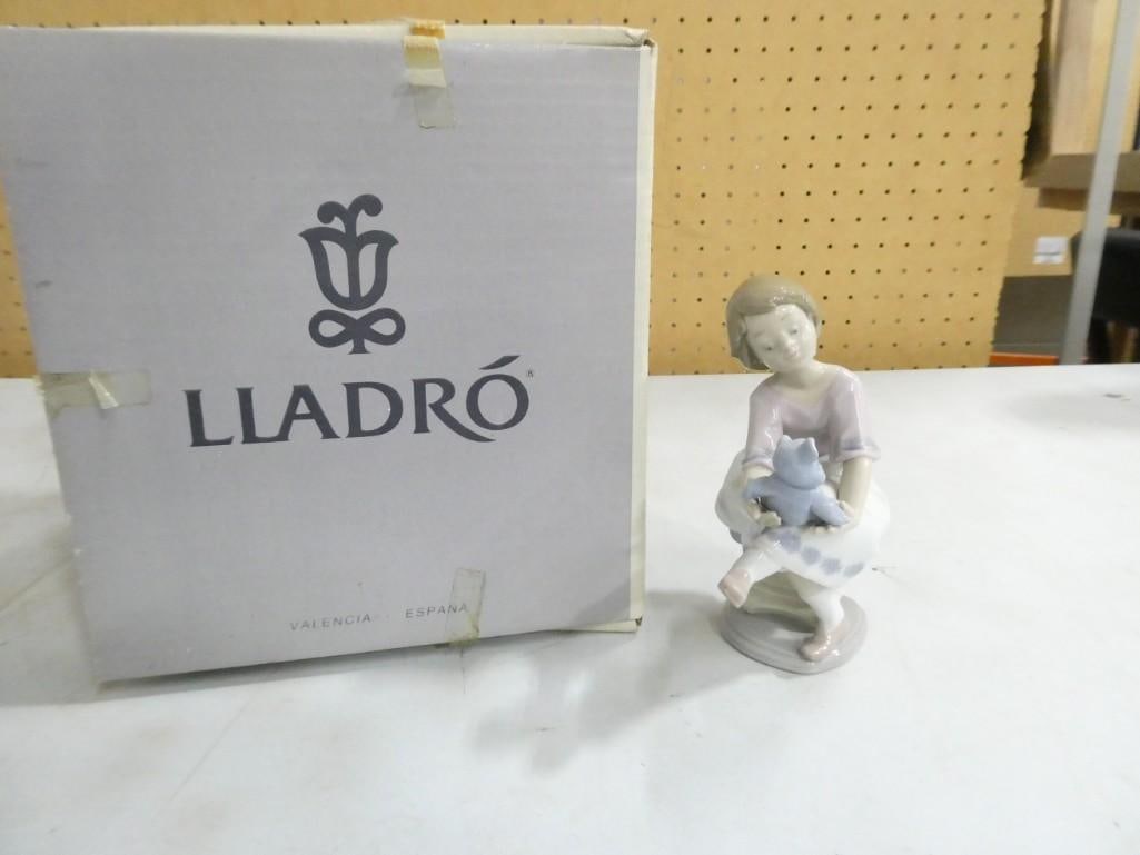 Lladro 7620 Best Friend Figurine with Original Box (1 of 5)