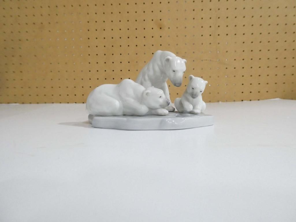 Retired Lladro1443 Bearly Love Polar Bears Figurine NO BOX: Retired Lladro1443 Bearly Love Polar Bears Figurine NO BOX