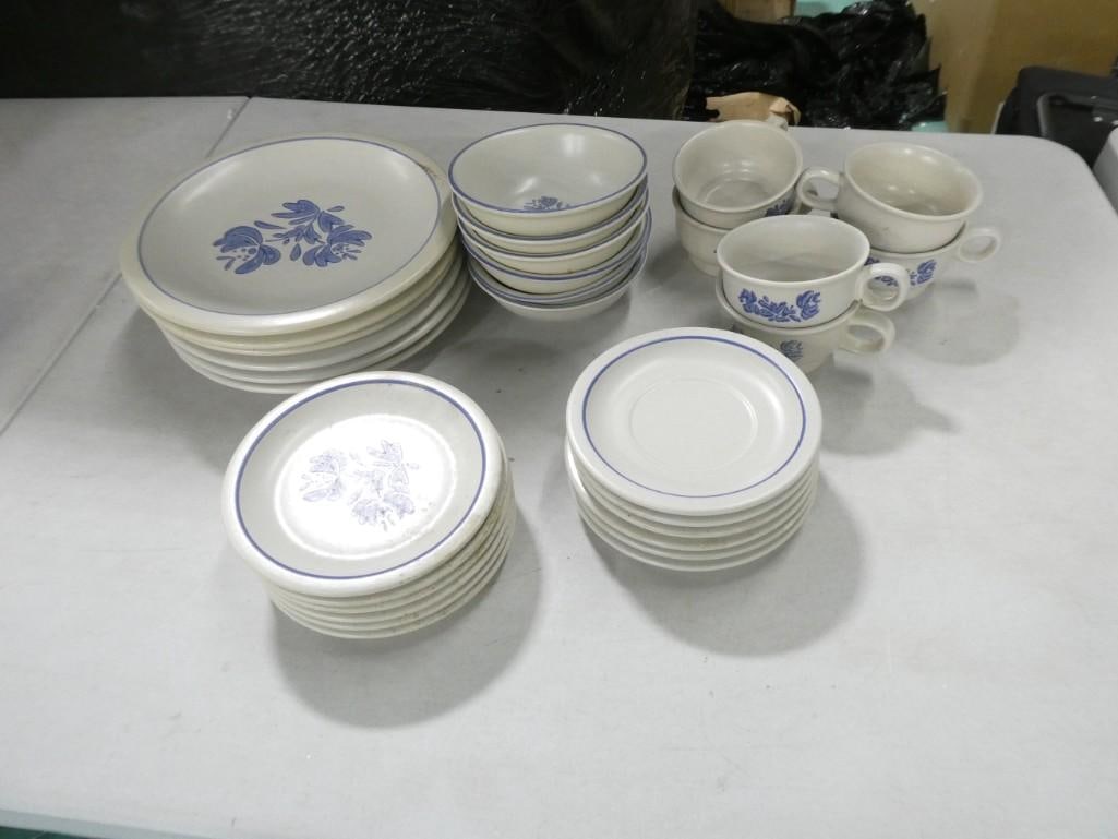 Pfaltzgraff Service for 6 - Dinner, Dessert Plates, Bowls, Cups, Saucers: Pfaltzgraff Service for 6 - Dinner, Dessert Plates, Bowls, Cups, Saucers