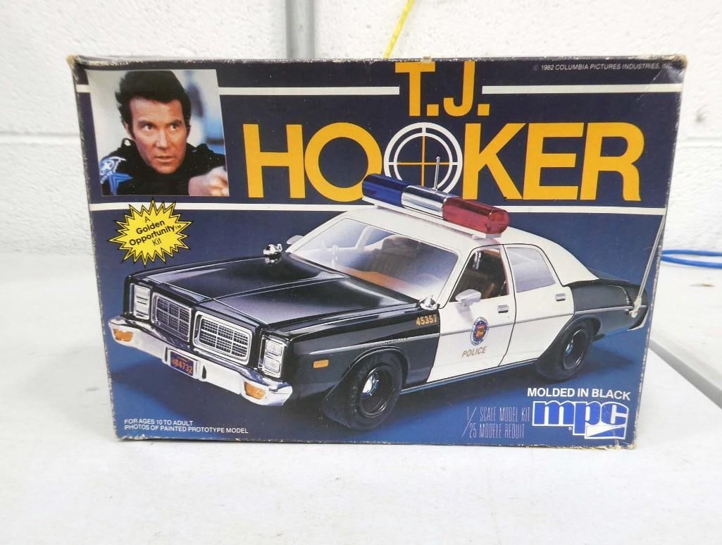MPC TJ Hooker Model Car Kit 1/25 Scale in Original Box (1 of 3)