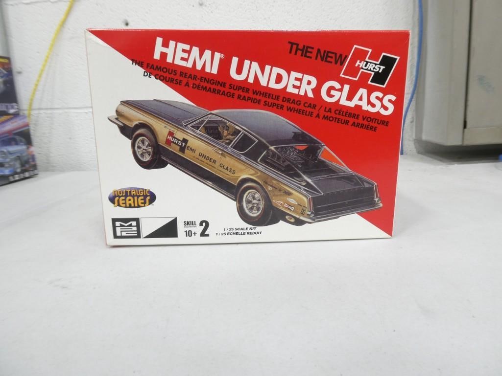 MPC The New Hurst Hemi Under Glass 1/25 Scale Model Car Kit (1 of 3)