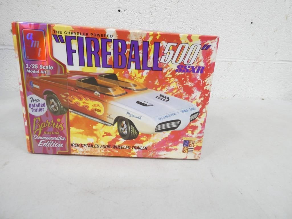 AMT Fireball 500 SSXR with Detailed Trailer 1/25 Scale Model Kit in Original Box (1 of 2)