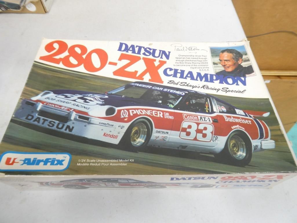 US Airfix Datsun 280-ZX Champion Model Car Kit 1/24 Scale in Original Box (1 of 2)