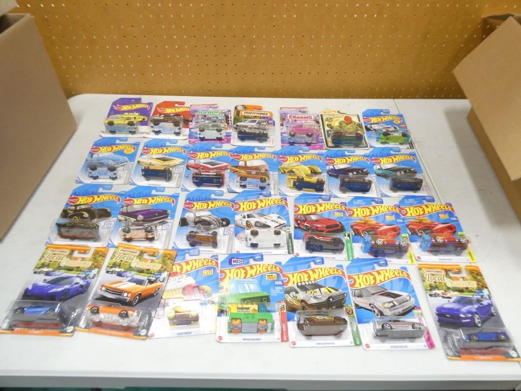 Lot of Hot Wheels and Matchbox Cars New on Cards: Lot of Hot Wheels and Matchbox Cars New on Cards