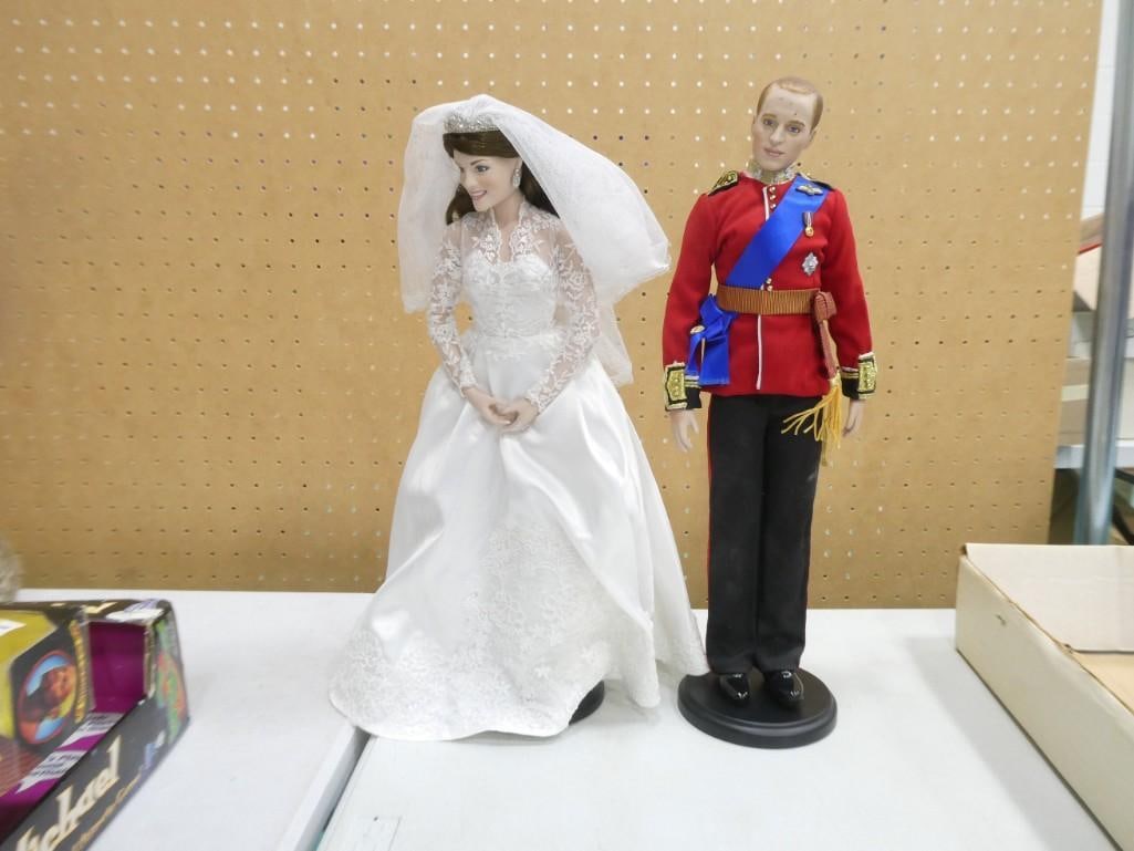 Danbury Mint Prince William and Kate Bride and Groom Porcelain Dolls (1 of 5)