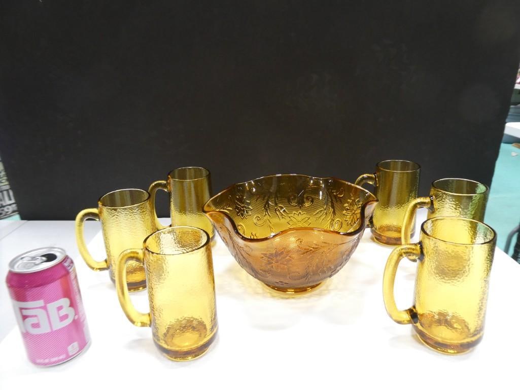 Indiana Glass Amber Tiara Bowl and 6 Honey Amber Textured Mugs 10 oz: Indiana Glass Amber Tiara Bowl and 6 Honey Amber Textured Mugs 10 oz