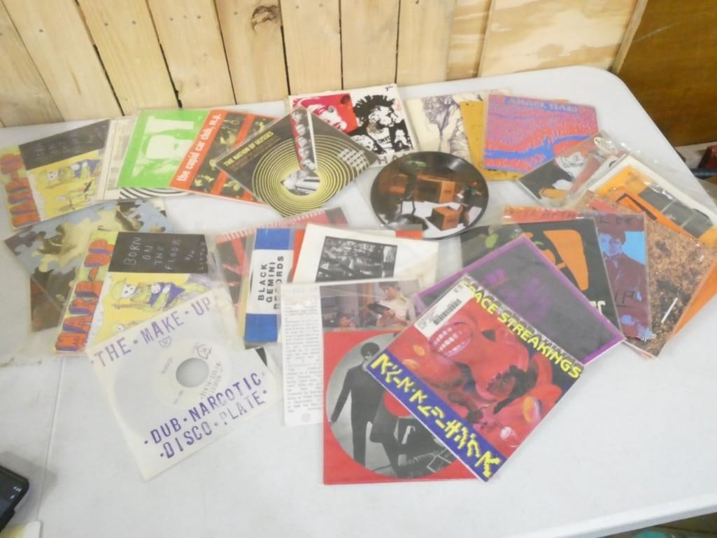 Lot of Vinyl Record 45's with fancy sleeves (1 of 8)