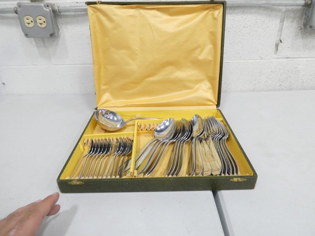 Lot of Flatware in a Box (1 of 5)