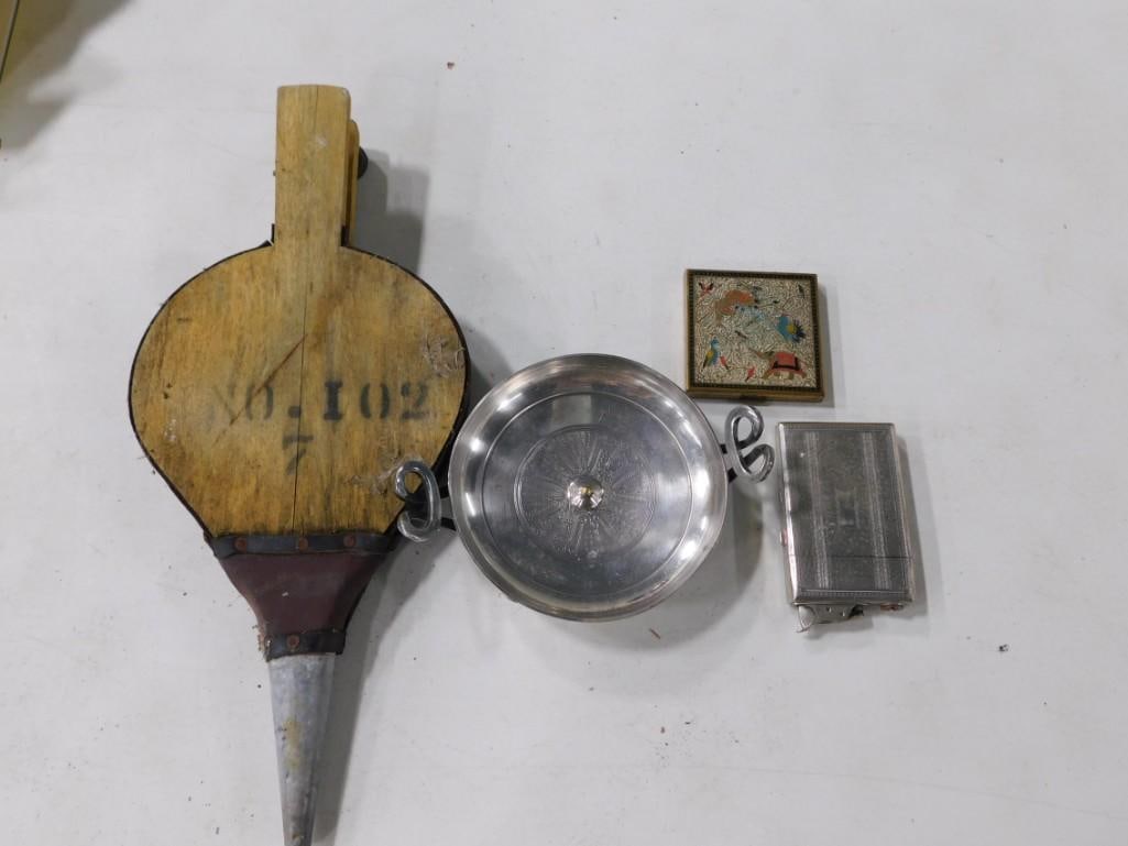 Collectibles incl Vintage Bellows, Compact, Lighter, Trinket Dish: Collectibles incl Vintage Bellows, Compact, Lighter, Trinket Dish