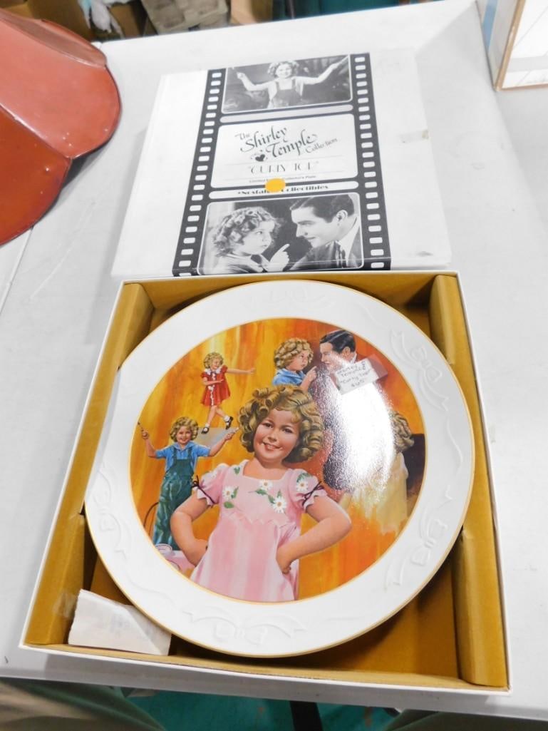 Shirley Temple Collector Plate with COA signed Shirley Temple Black numbered 8107 (1 of 3)