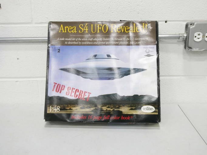 Testors Area S4 Ufo Revealed 148 Scaled Model Kit