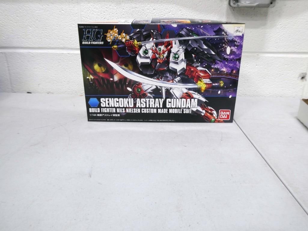 Ban Dai Sengoku Astray Gundam Build Fighter Nils Nielsen Custom Made Mobile Suit Model Kit (1 of 3)