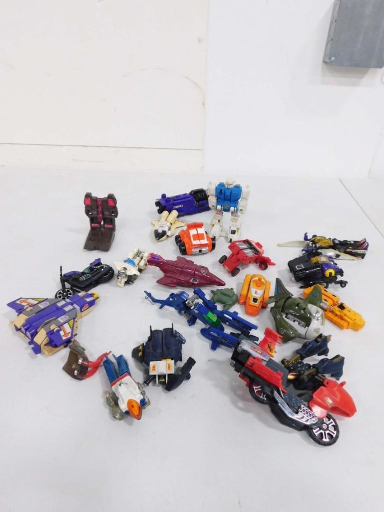 1980s Transformers Bandai Takara Japan Action Figure Toys (1 of 5)