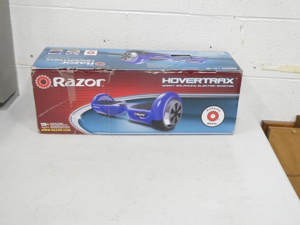 Used Razor Hovertrax Electric Scooter with box (1 of 4)