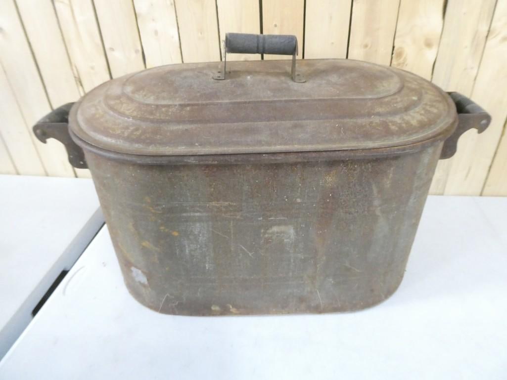 Old Rusty Copper Wash Basin - Measures roughly 29x13.5x13.5" without the lid (1 of 11)