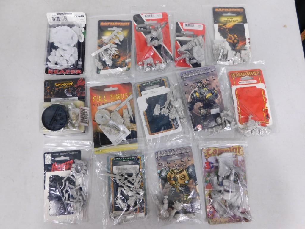 14 Mini Model Kits incl Warhammer, Warmachine, Battletech, Reaper, Etc: Lot of 14 Mini Model Kits incl Warhammer, Warmachine, Battletech, Reaper, Etc