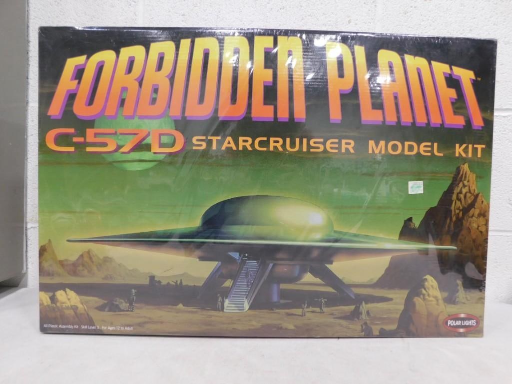 Forbidden Planet C-57D Starcruiser Model Kit New and Sealed by Polar Lights (1 of 6)