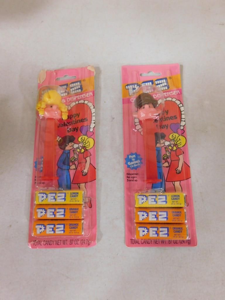Vintage Happy Valentines Day Pez Dispensers: Vintage Happy Valentines Day Pez Dispensers