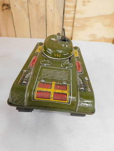 Vintage Marx Tin Toy Litho Wind up Tank - no key: Vintage Marx Tin Toy Litho Wind up Tank - no