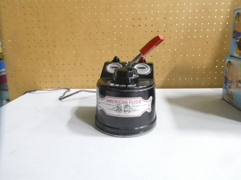 American Flyer Train Power Controller with Circuit Breaker (1 of 7)