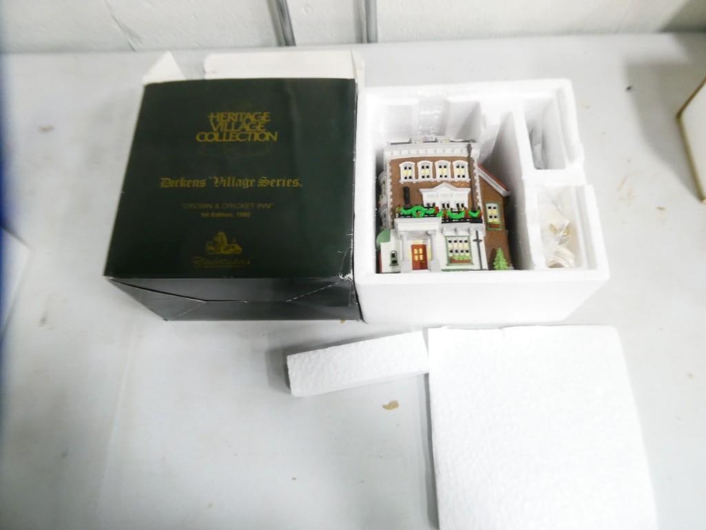 Dept 56 Crown & Cricket Inn 1st Edition 1992 Dickens Village Series Heritage Village Collection (1 of 4)