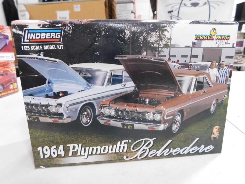 Lindberg 1964 Plymouth Belvedere 1:25 Scale Model Kit: Lindberg 1964 Plymouth Belvedere 1:25 Scale Model Kit in open box. Includes everything that you see in the pictures