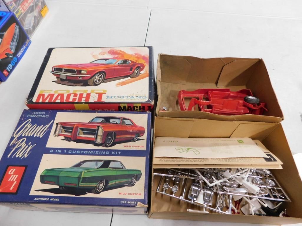 Model Kit Parts and Pieces: Model Kit Parts and Pieces . Includes 2 boxes and various parts and pieces for parts or repairs. some parts are damaged. NOT complete kits.
