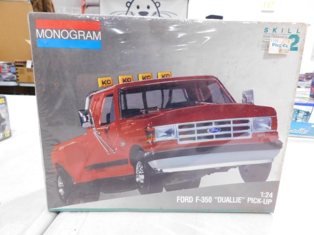 Ford F-350 Duallie Pick-Up Truck Monogram 1:24 kit review