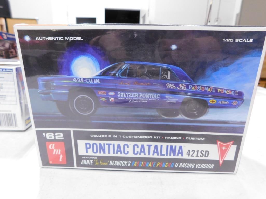 AMT '62 Pontiac Catalina Deluxe 2 in 1 Customizing Model Car Kit 1/25 Scale New and Sealed (1 of 3)