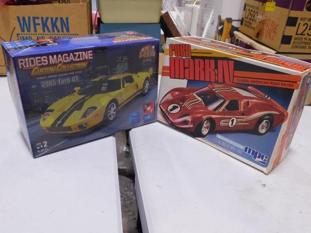 2 Model Car Kits incl MPC Ford Mark IV and AMT Ertl 2005 Ford GT (1 of 9)