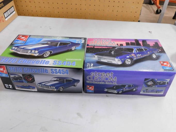 2 Amt Ertl Model Car Kits Incl 1970 Chevelle Ss454 And 1972 Chevrolet ...