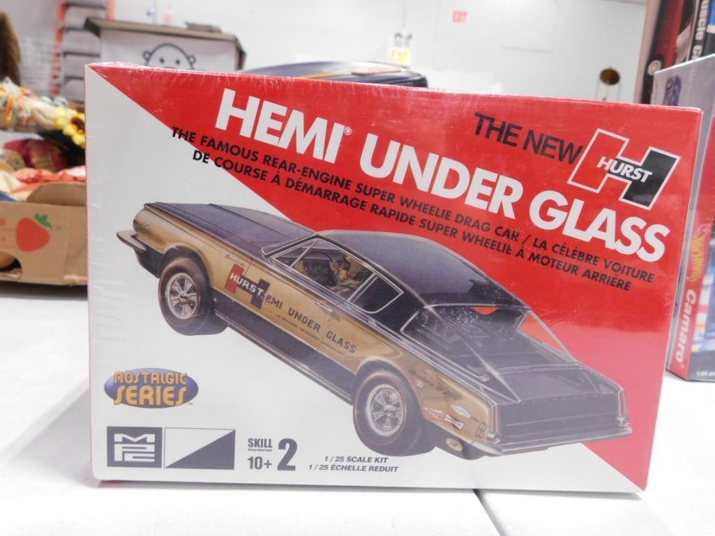 MPC Hurst Hemi Under Glass 1/25 Scale Model Car Kit New and Sealed (1 of 3)