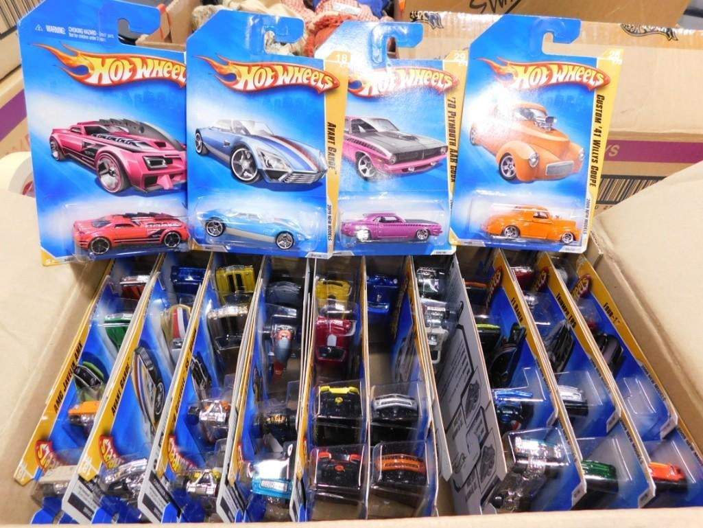 40 Hot Wheels Cars and Vehicles New in Package (1 of 6)