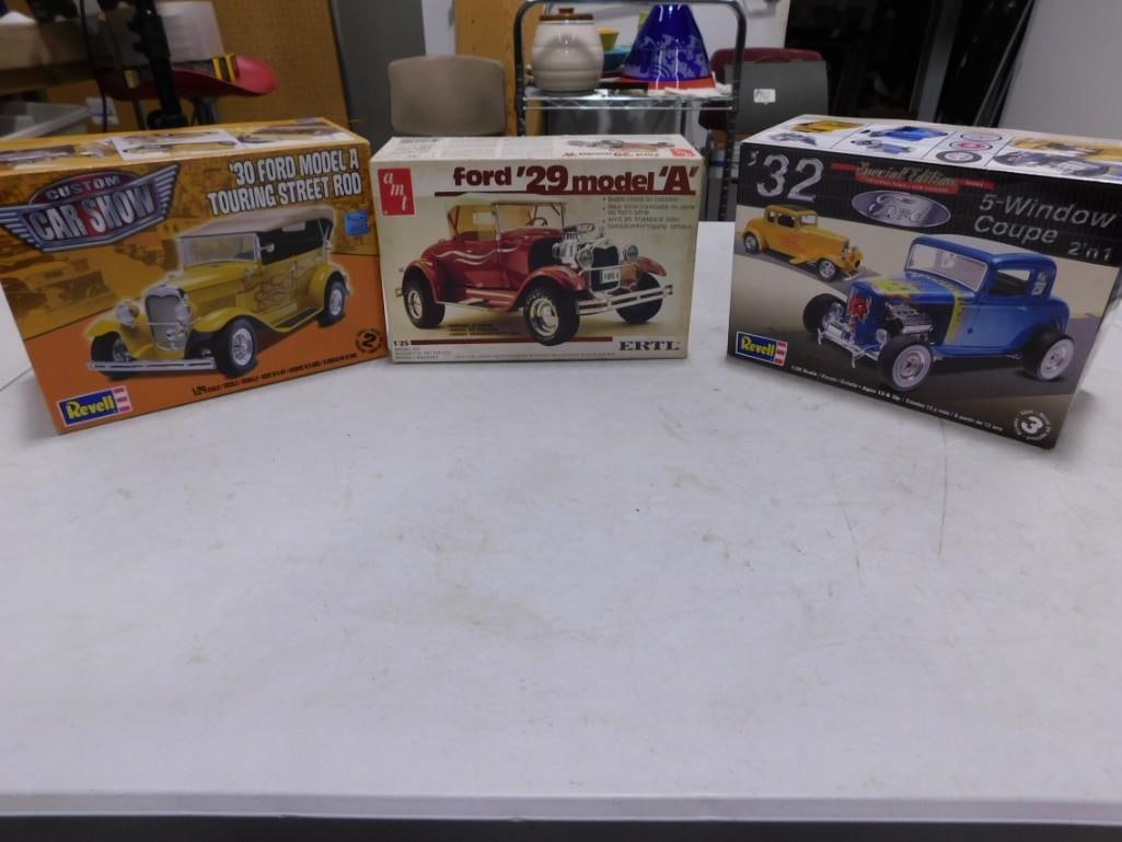 3 Model Car Kits incl Revell '30 Ford Model A Touring Street Rod, AMT Ford '29 Model A, 'Revell '32 (1 of 10)