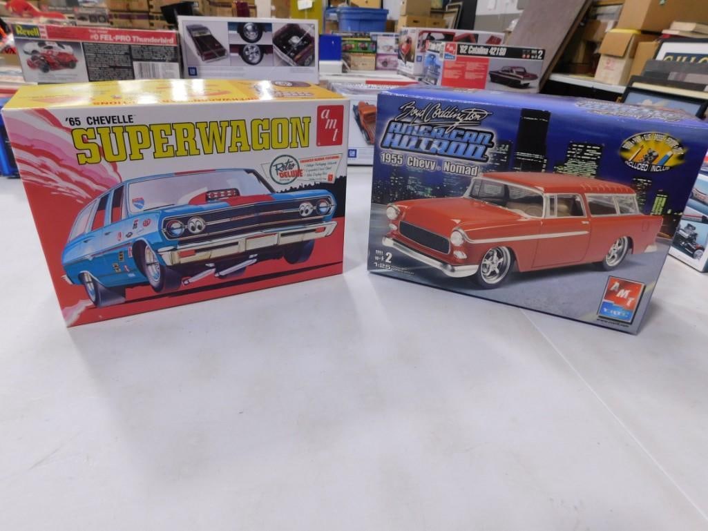 2 Model Car Kits incl AMT '65 Chevelle Superwagon and AMT Ertl 1955 Chevy Nomad (1 of 8)