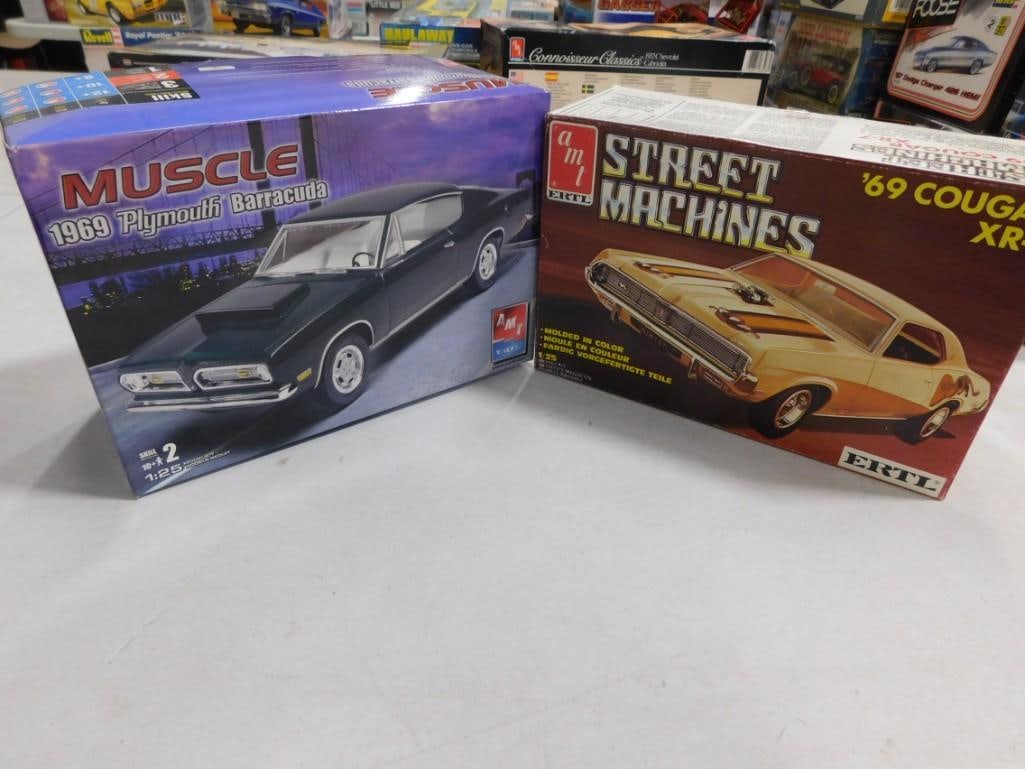 2 AMT Ertl Model Car Kits incl Street Machines '69 Cougar XR-7 and Muscle 1969 Plymouth Barracuda (1 of 7)
