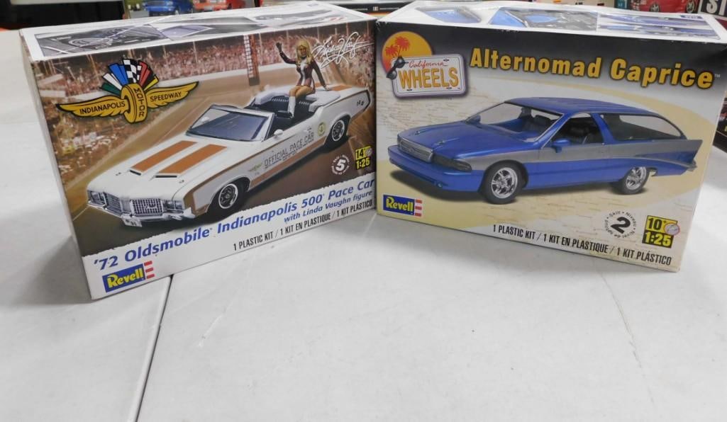 2 Revell Model Car Kits incl '72 Oldsmobile Indianapolis 500 Pace Car and Alternomad Caprice (1 of 7)