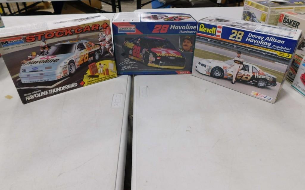 3 Model Car Kits incl Monogram Havoline Thunderbird, Monogram 28 Havoline, Revell 28 Davey Allison (1 of 10)