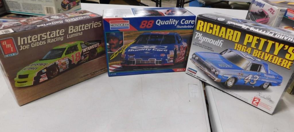 3 Car Model Kits incl AMT Ertl Interstate Batteries Joe Gibbs Racing Lumina, Lindberg Richard Petty' (1 of 11)