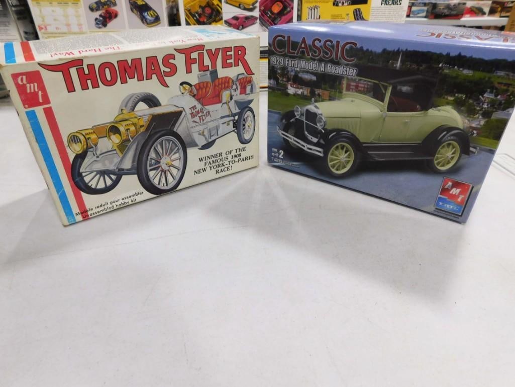 2 Model Car Kits incl AMT Thomas Flyer and AMT Ertl 1929 Ford Model A Roadster Classic (1 of 7)