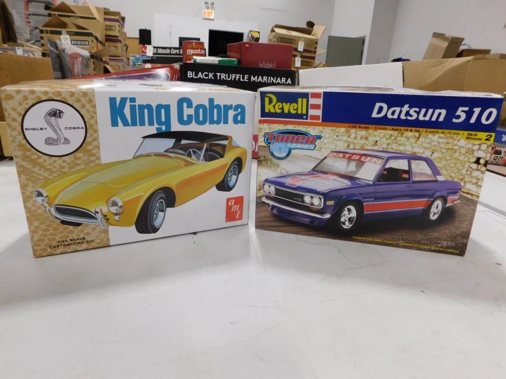 2 Model Car Kits incl AMT King Cobra and Revell Datsun 510 (1 of 7)