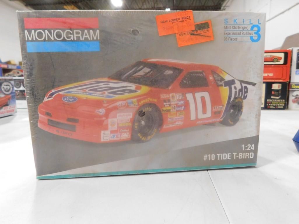 Sealed Monogram #10 Tide T-Bird 1:24 Scale Model Car Kit (1 of 2)