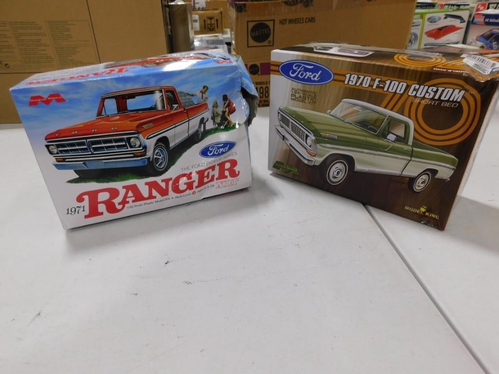 2 Model Pickup Truck Kits incl Moebius Models 1971 Ford Ranger and 1970 Ford F-100 Custom Short Bed (1 of 8)
