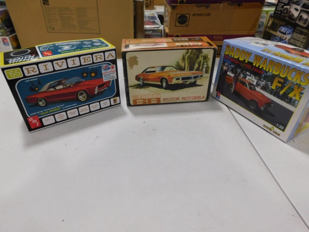 3 Model Car Kits incl AMT '65 Riviera, AMT 68 Buick Riviera, Daddy Warbucks F/X (1 of 10)